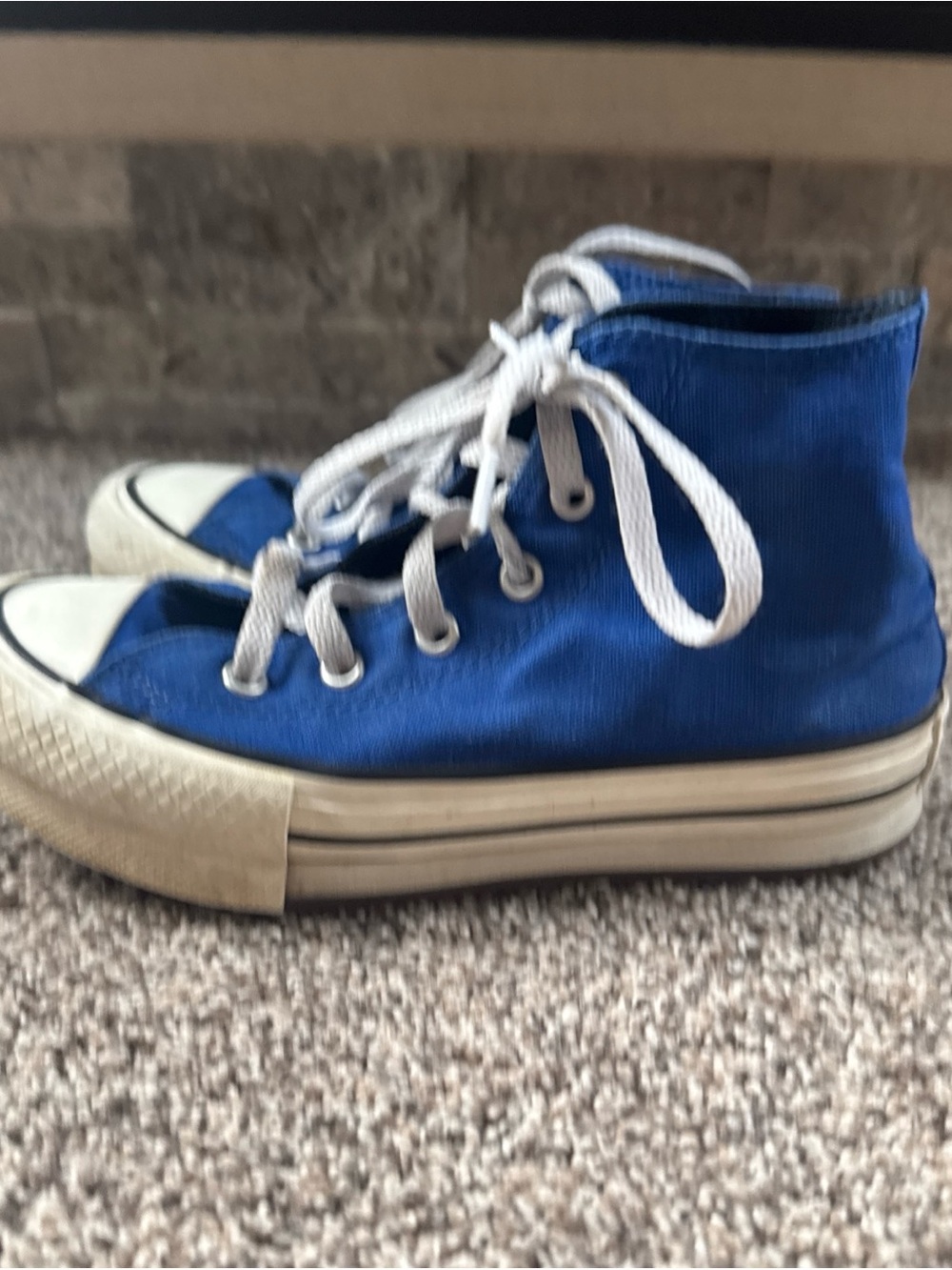 Converse Classic High-Top Kids US Size 1.5 Canvas Sneakers - Blue EUC
